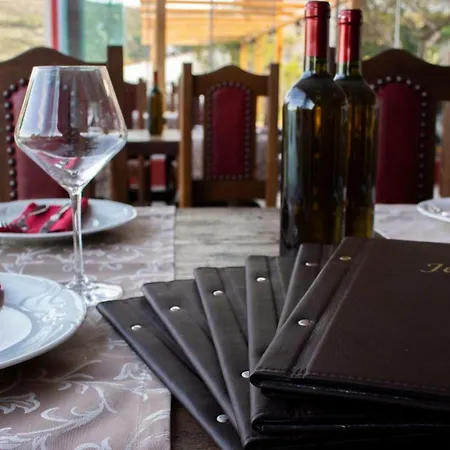 krevet i doručak Samson 3*